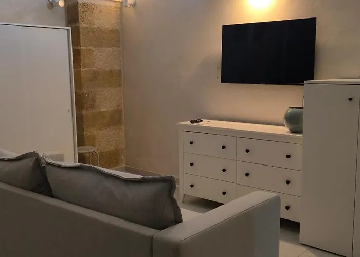 Celebes Semesterbostad Brindisi